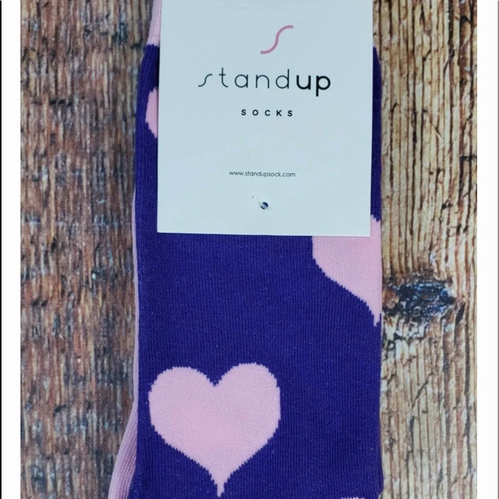 STAND UP SOCKS Purple with Pink Hearts